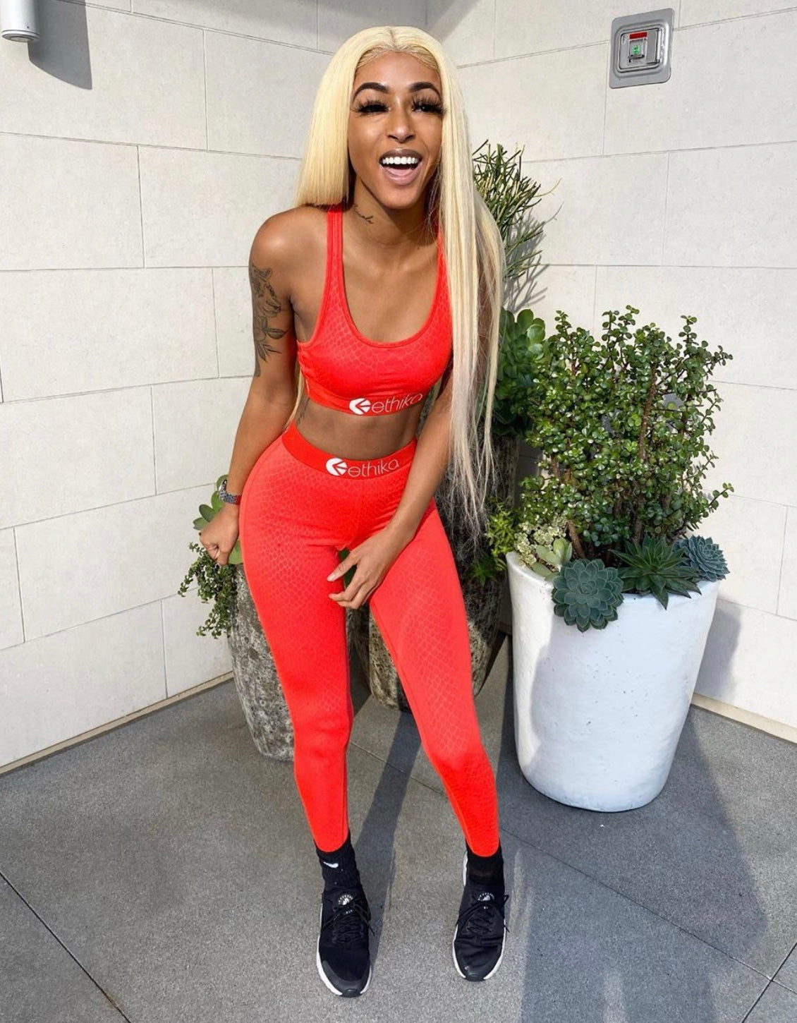 Newbie Blonde 613 Wig - The Frontal Queen