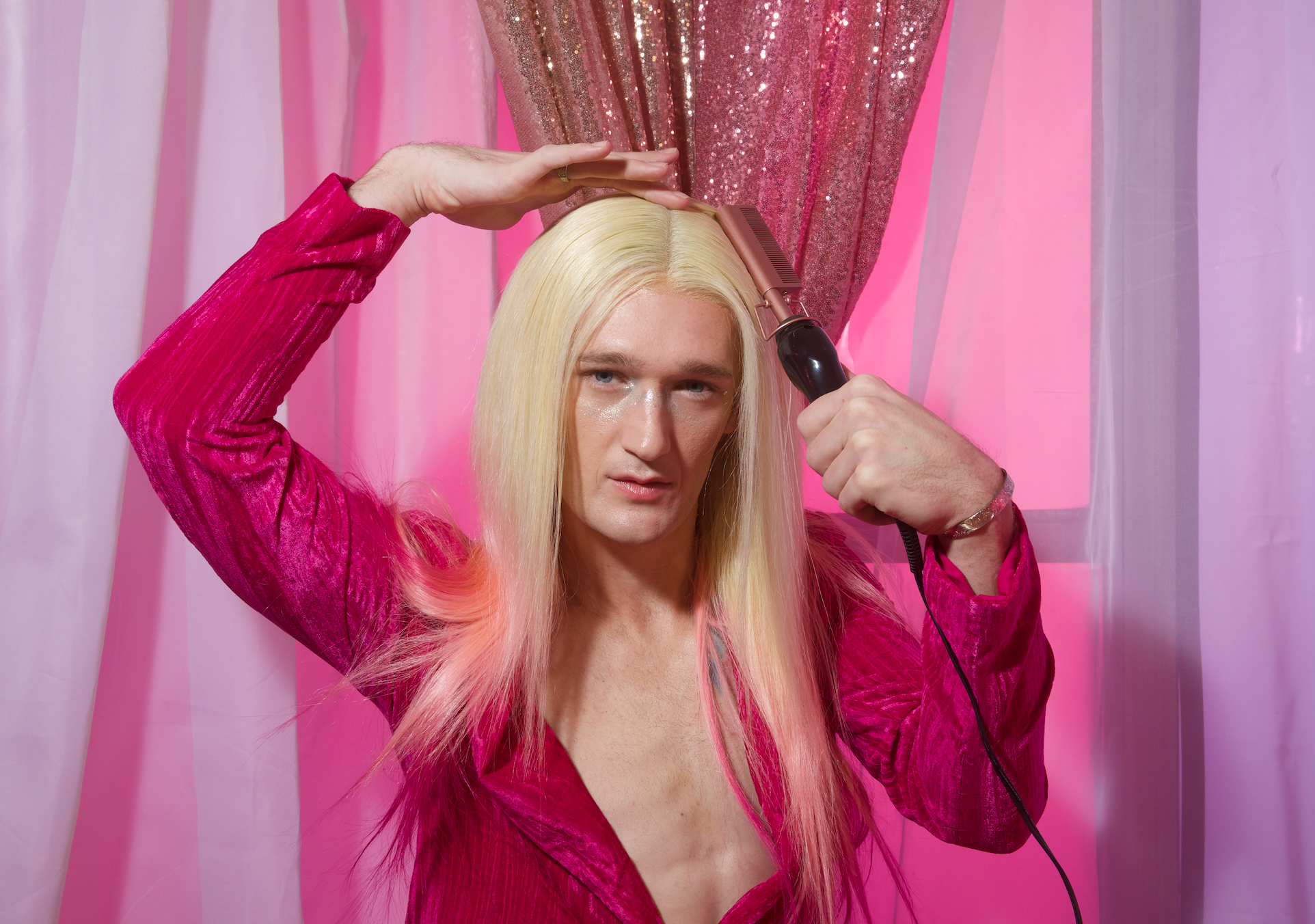 THE HOT STYLER - The Frontal Queen